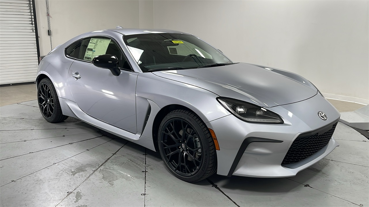2025 Toyota GR86 Premium photo 3