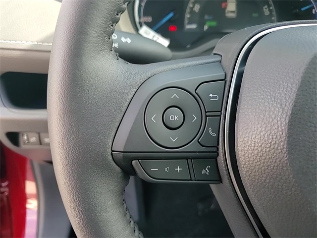 2025 Toyota RAV4 Hybrid XLE photo 13