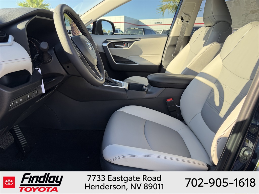 2025 Toyota RAV4 XLE Premium photo 4