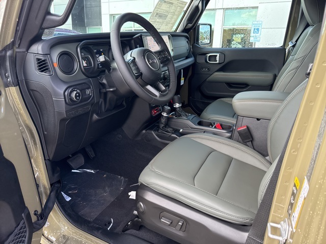 2025 Jeep Gladiator Mojave photo 9