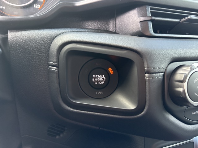 2025 Jeep Gladiator Mojave photo 17