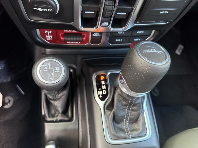 2025 Jeep Gladiator Mojave photo 21