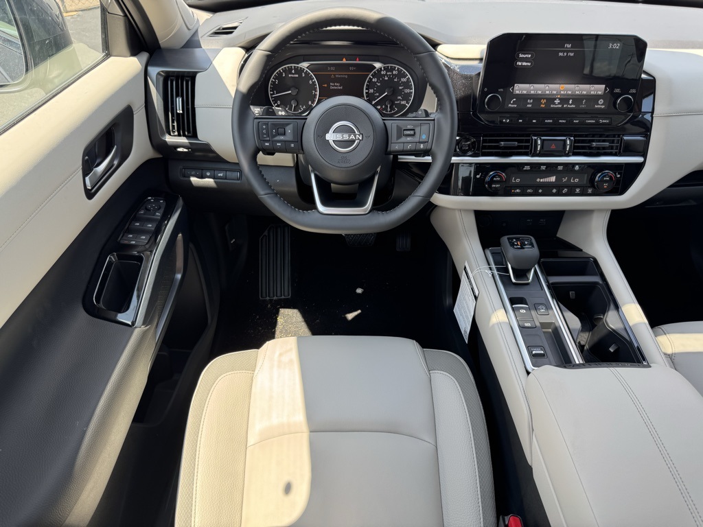 New 2025 Nissan Pathfinder Sport Utility