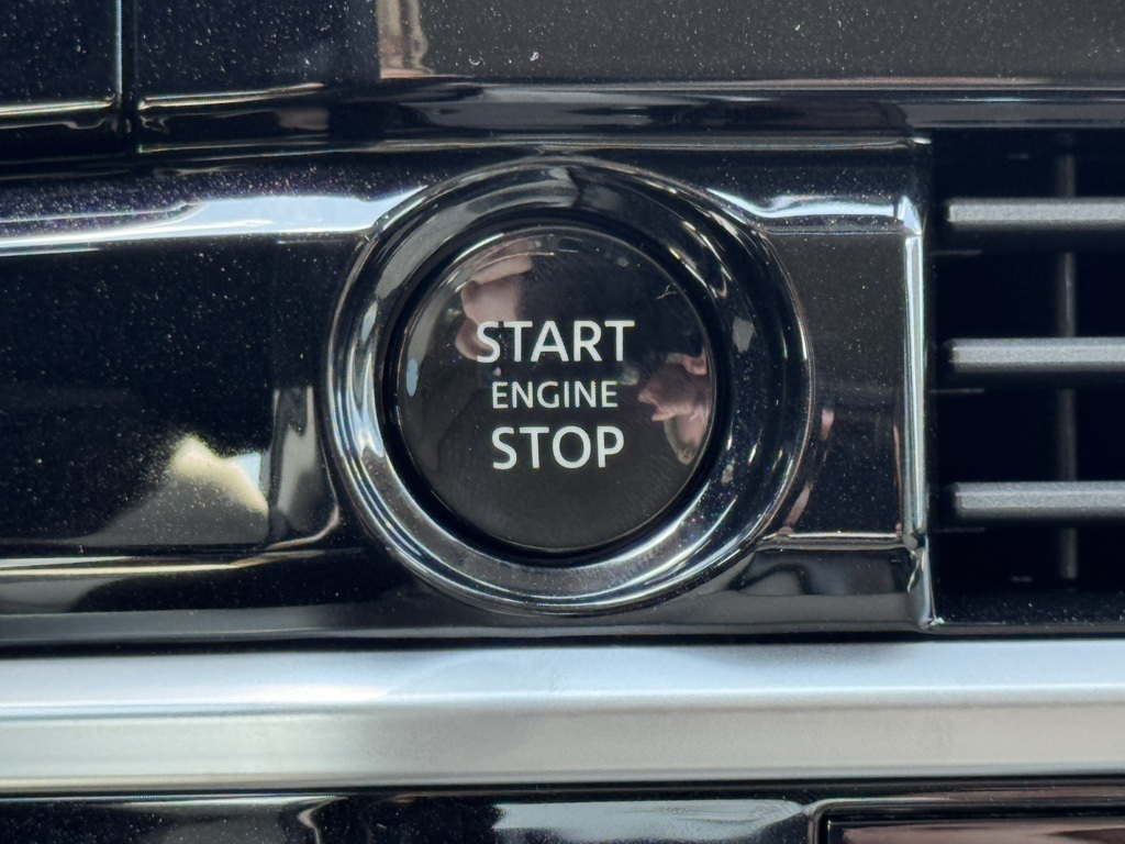 New 2025 Nissan Pathfinder Sport Utility