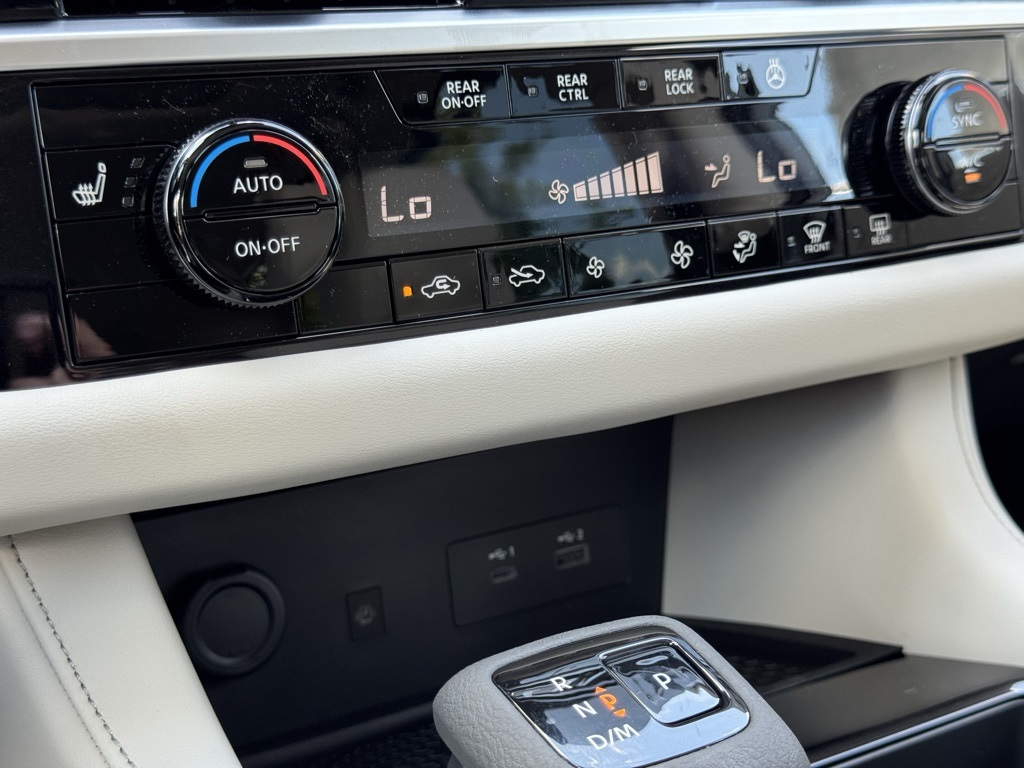 New 2025 Nissan Pathfinder Sport Utility
