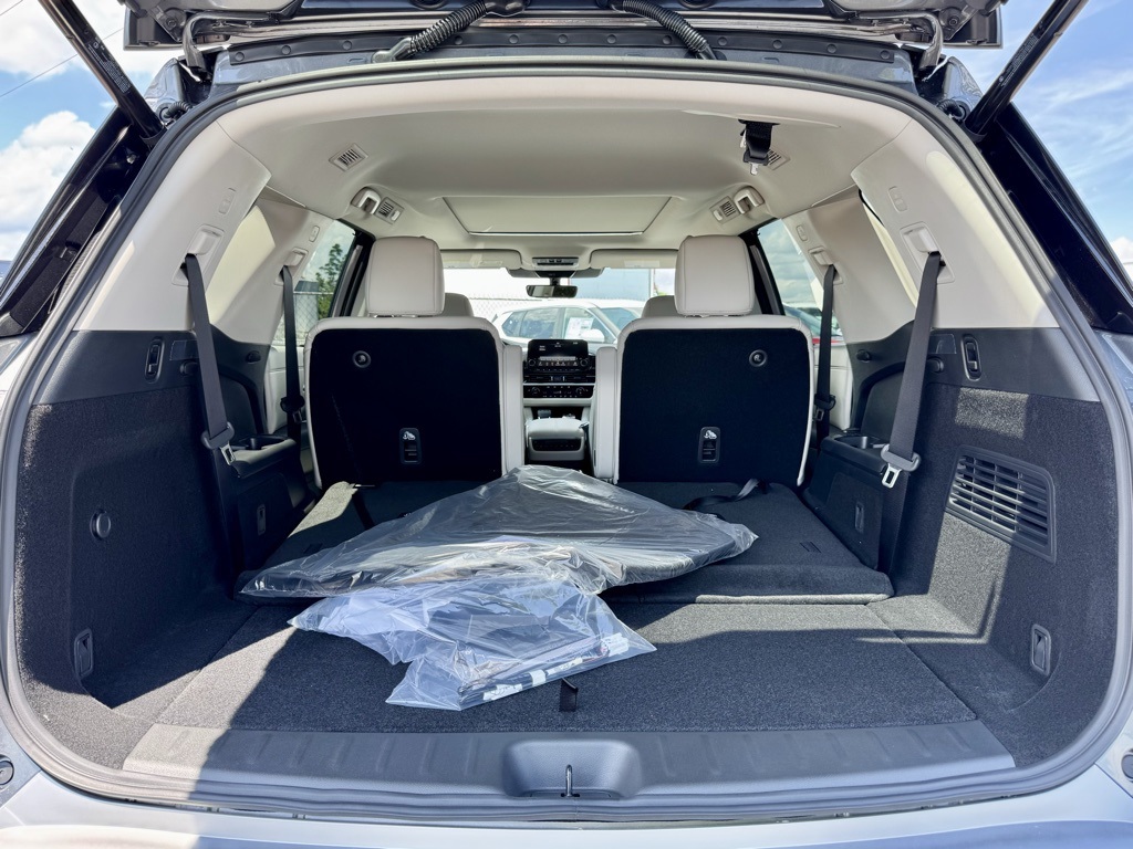 New 2025 Nissan Pathfinder Sport Utility