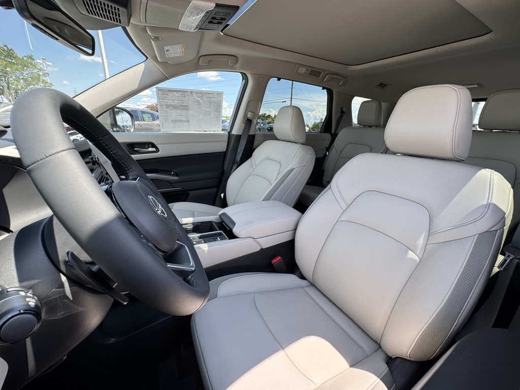 New 2025 Nissan Pathfinder Sport Utility