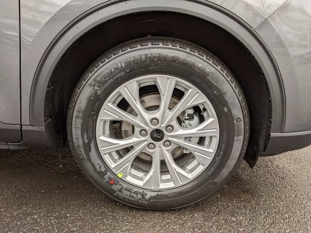 used 2025 Ford Escape car, priced at $26,900