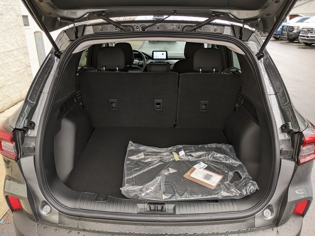 used 2025 Ford Escape car, priced at $26,900