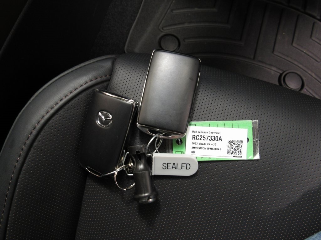 2023 Mazda CX-30 2.5 S Premium photo 2