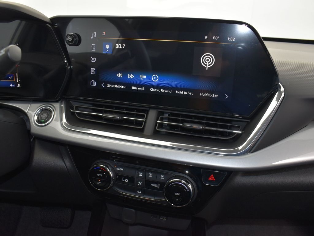 2025 Summit White Chevrolet Trax LT FWD SUV