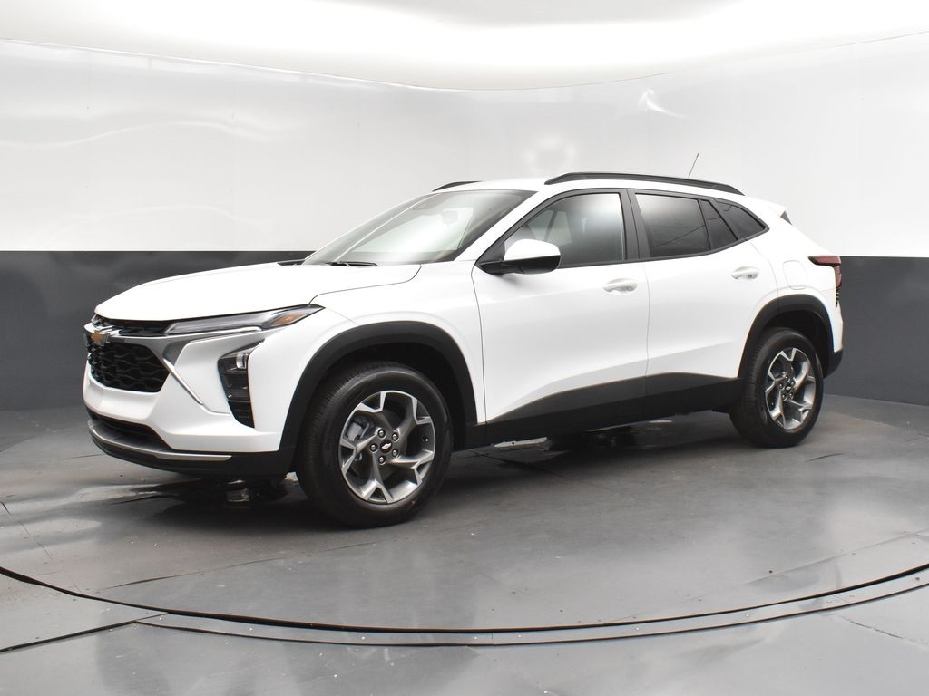 2025 Summit White Chevrolet Trax LT FWD SUV