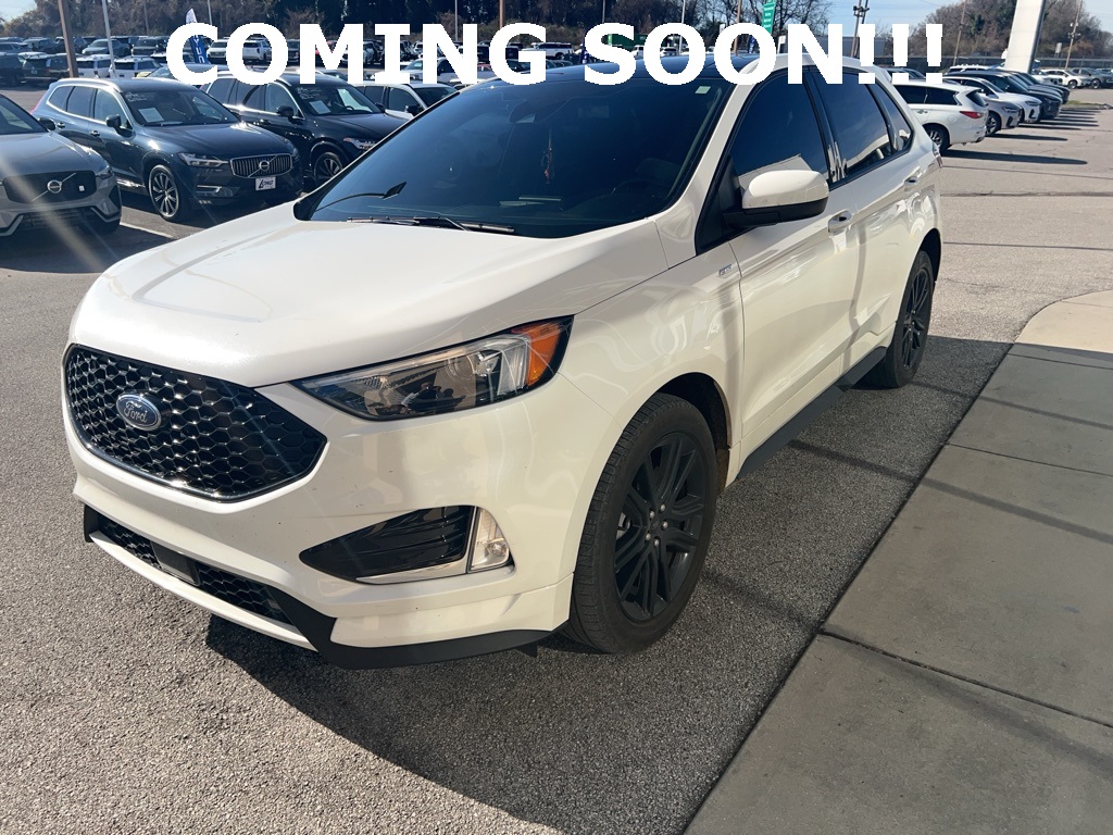 2022 Ford Edge 