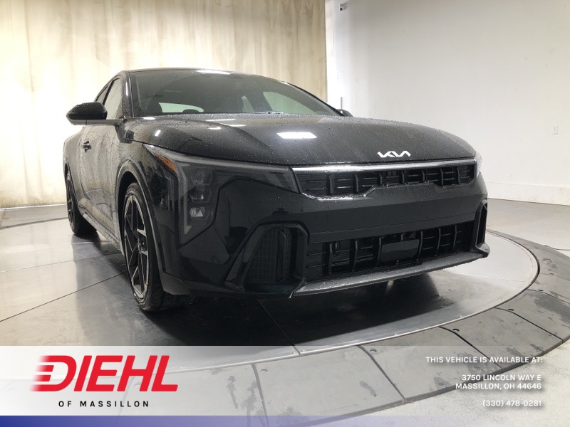 2025 Kia K4 GT-Line's photo