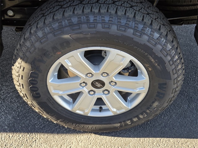 New 2025 Ford Ranger XL 4D Crew Cab