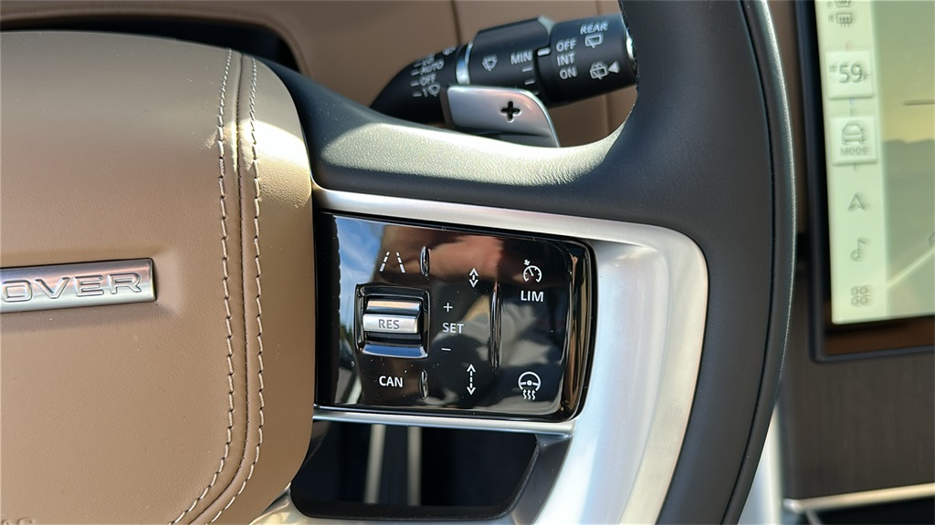 new 2025 Land Rover Range Rover Plug-In Hybrid car, priced at $131,605