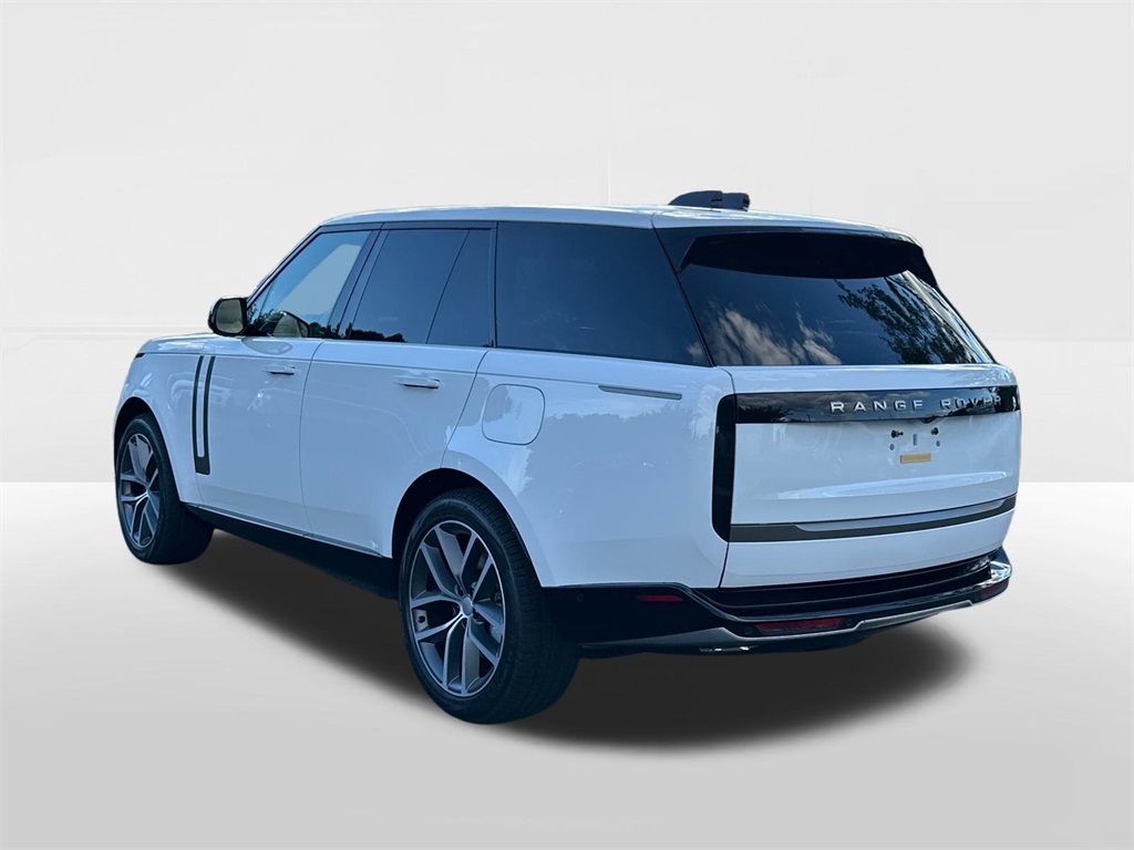 new 2025 Land Rover Range Rover Plug-In Hybrid car, priced at $131,605