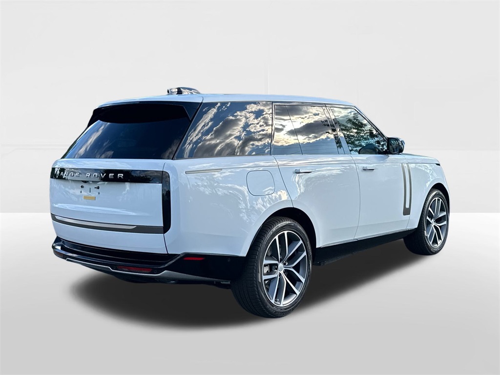 new 2025 Land Rover Range Rover Plug-In Hybrid car, priced at $131,605