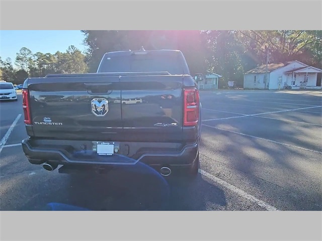 2026 Ram 1500 Tungsten Crew Cab 4x4 5'7" Box