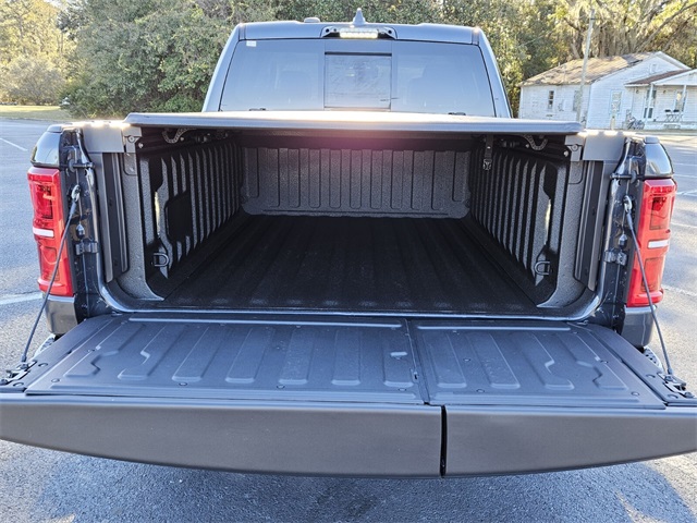 2026 Ram 1500 Tungsten Crew Cab 4x4 5'7" Box