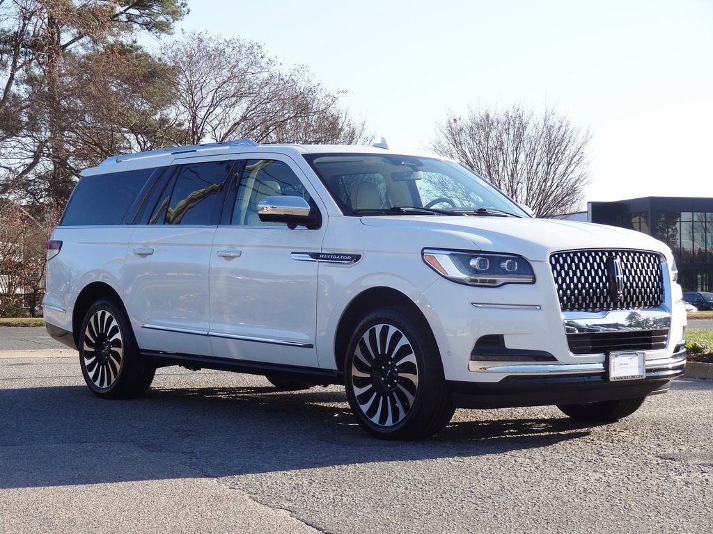 2023 Lincoln Navigator Black Label L's photo