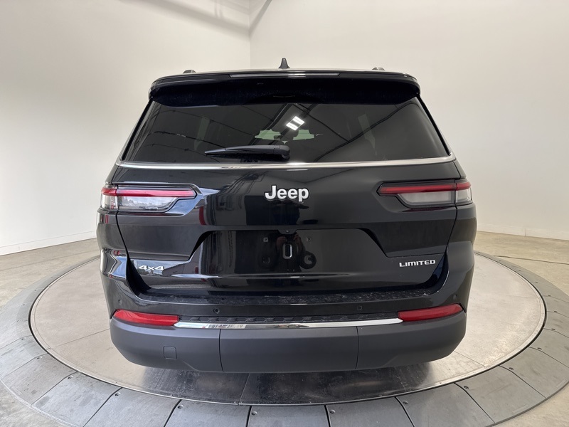 2025 Jeep Grand Cherokee Limited photo 3