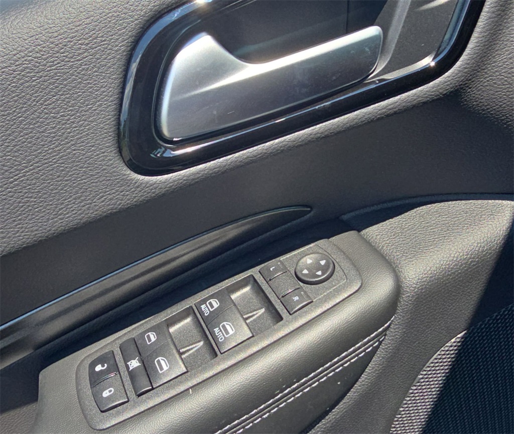 2023 Dodge Durango photo 14