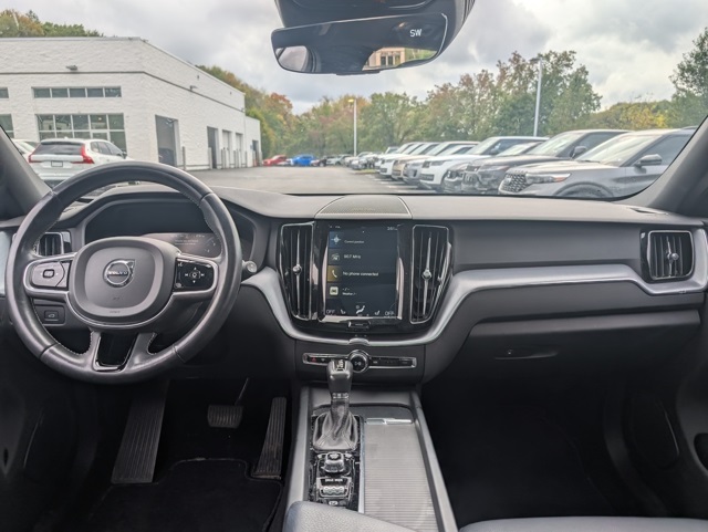 2020 Volvo XC60 T5 Momentum photo 15