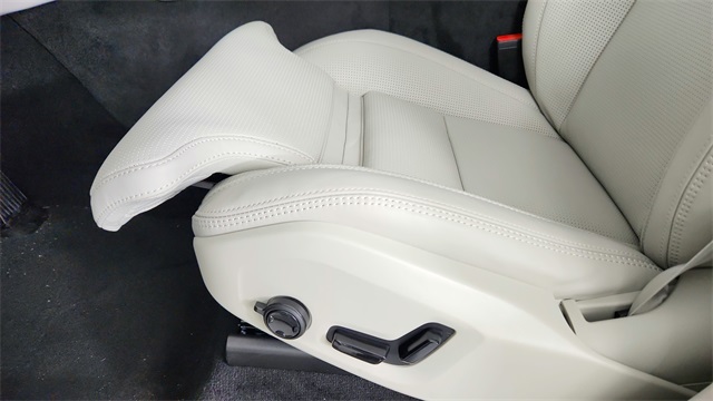 new 2025 Volvo XC90 car, priced at $77,845