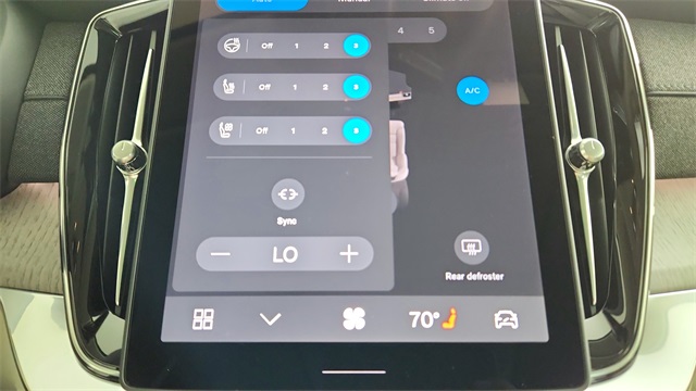 new 2025 Volvo XC90 car, priced at $77,845