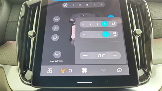 new 2025 Volvo XC90 car, priced at $77,845