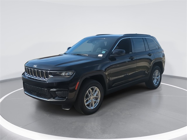 2025 Jeep Grand Cherokee Laredo's photo