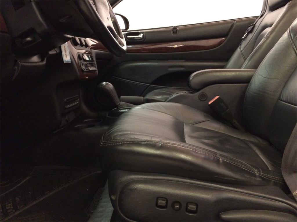 2002 CHRYSLER SEBRING - M1107