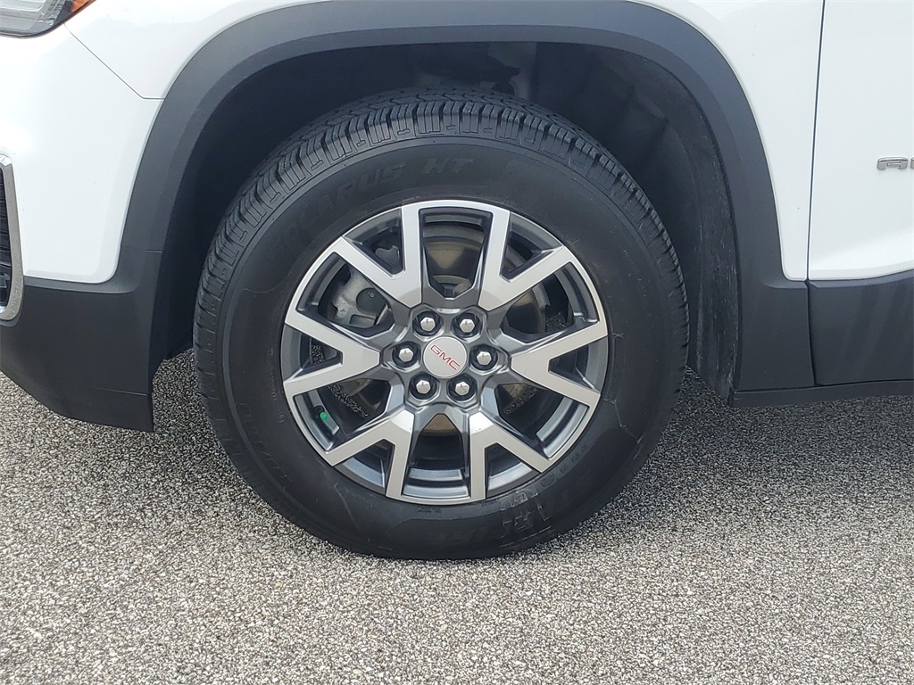 2023 Summit White GMC Acadia SLT FWD SUV