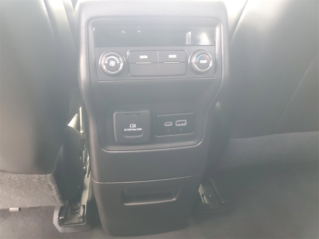 2023 Summit White GMC Acadia SLT FWD SUV