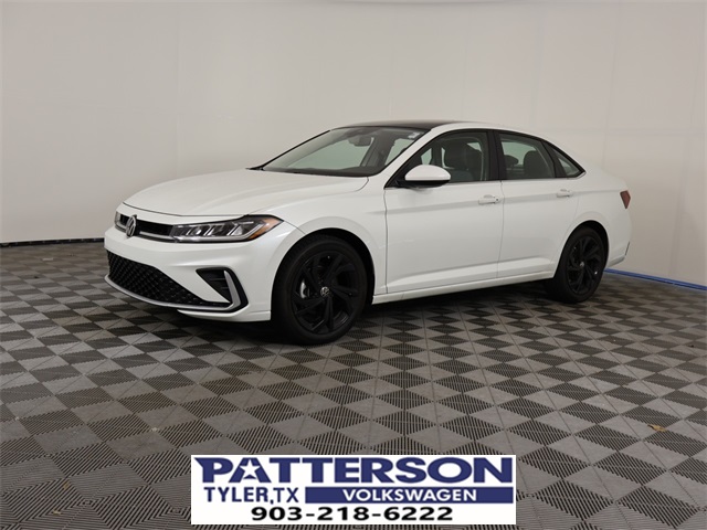 2025 Volkswagen Jetta SE's photo