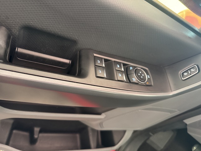 2023 Red Ford F-150 XLT RWD Truck