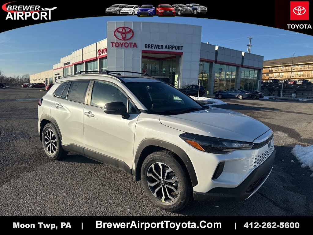 2026 Toyota Corolla Cross SE's photo