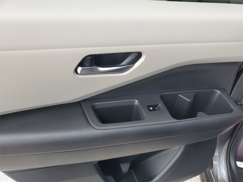 2022 Gun Metallic Nissan Pathfinder SV FWD SUV