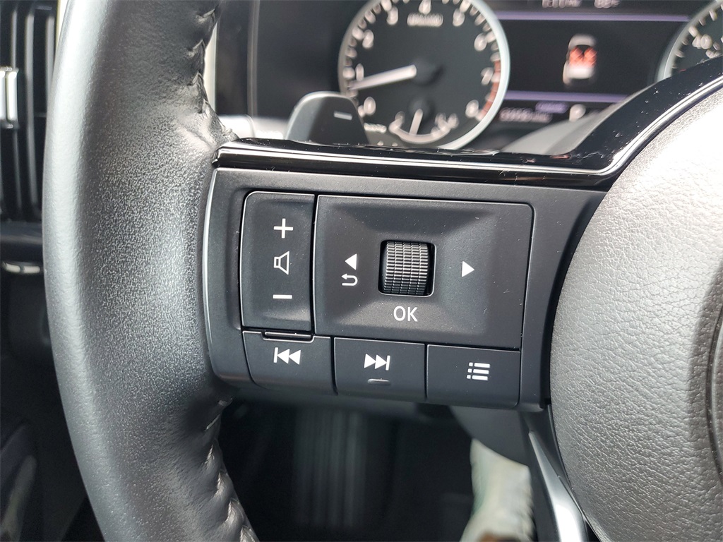 2022 Gun Metallic Nissan Pathfinder SV FWD SUV
