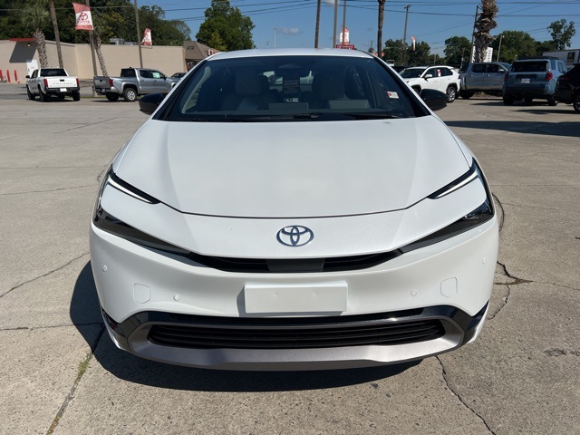 2026 Toyota Prius XLE photo 3
