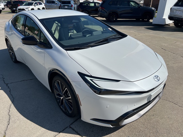 2026 Toyota Prius XLE photo 4