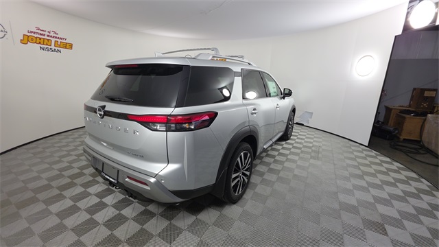 2025 Brilliant Silver Metallic Nissan Pathfinder Platinum FWD SUV