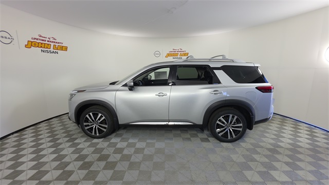 2025 Brilliant Silver Metallic Nissan Pathfinder Platinum FWD SUV