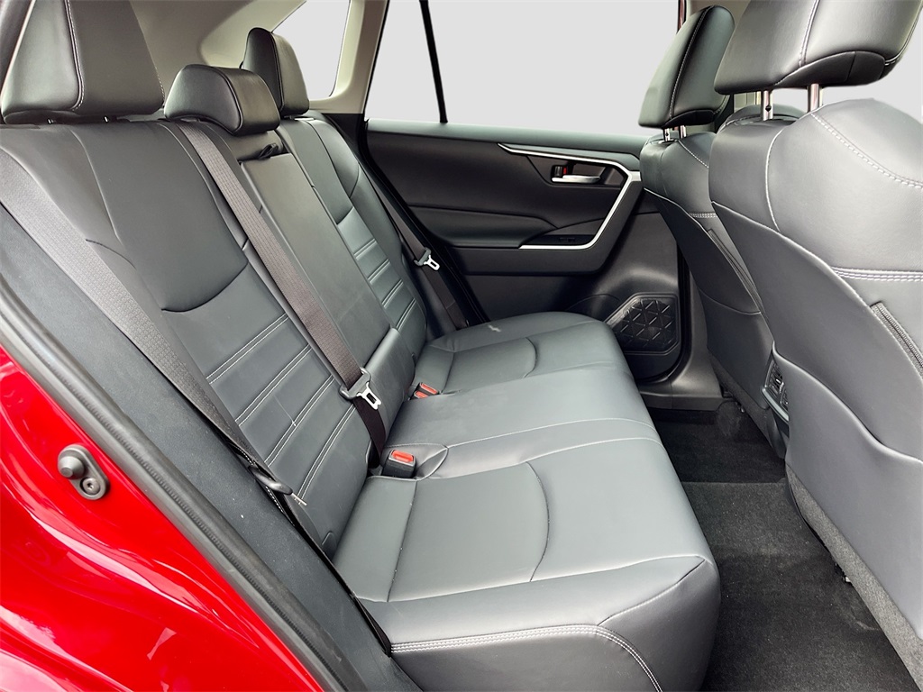 2024 Toyota RAV4 XLE Premium photo 20