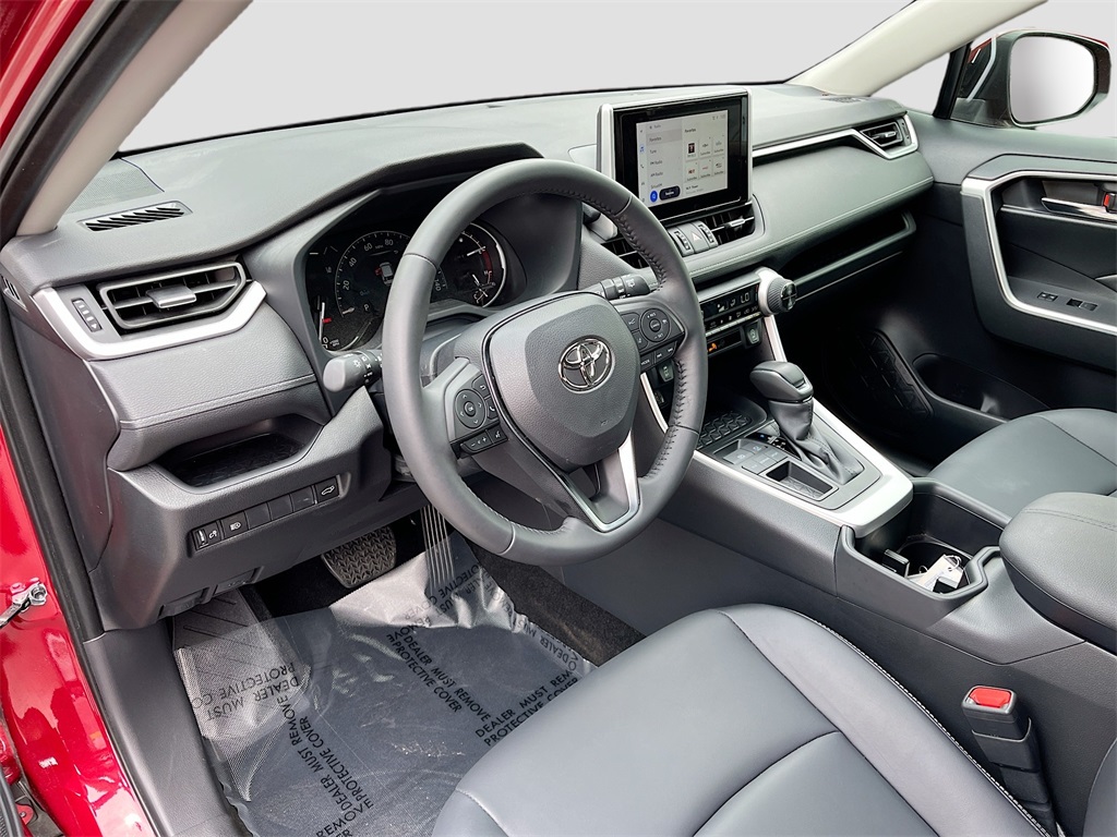 2024 Toyota RAV4 XLE Premium photo 4