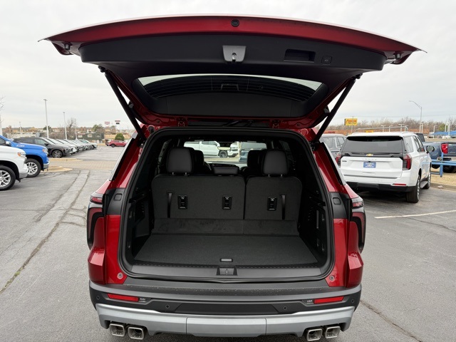 new 2026 Chevrolet Traverse car, priced at $45,515