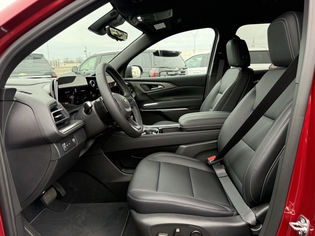 new 2026 Chevrolet Traverse car, priced at $45,515