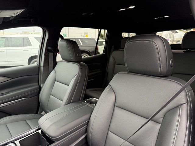 new 2026 Chevrolet Traverse car, priced at $45,515