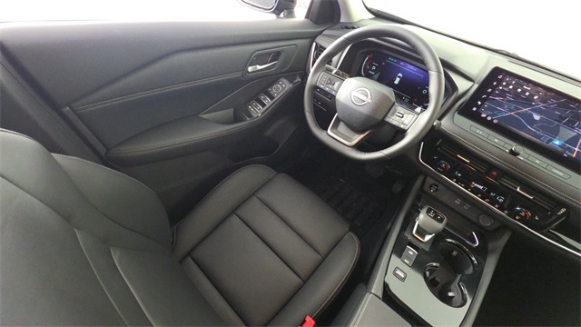 2025 Super Black Nissan Rogue SL FWD SUV